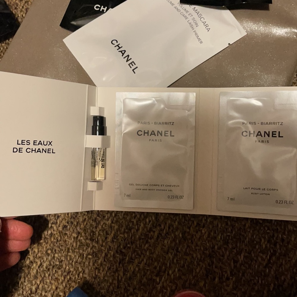 Makeup bundle - Picture 3 of 12